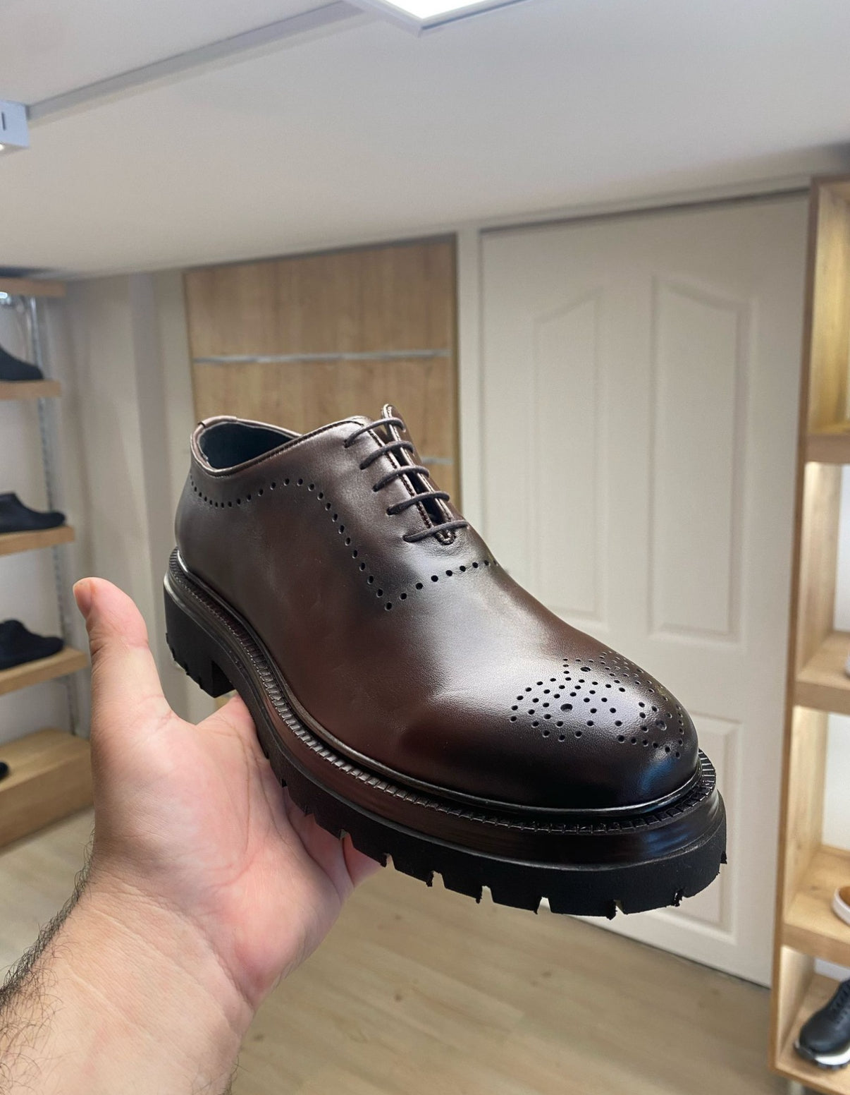 Leather Brogue
Derby Dress Shoes with High Lug Sole